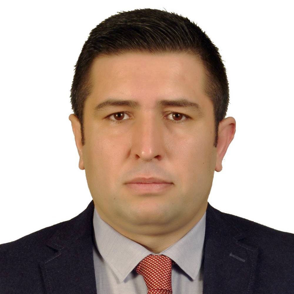 رستم محمود