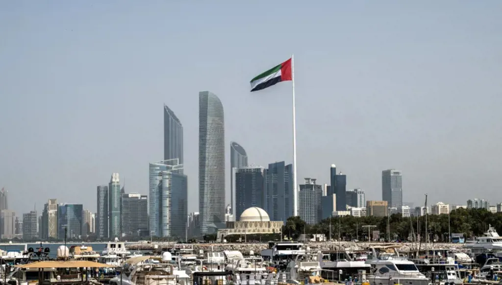 الإمارات تحسم الجدل: لا أموال لإيران ولا صحة لادعاءات الـ3 مليارات دولار
أبو ظبي ترد على الشائعات: السياسة المالية للدولة لا تدار عبر التسريبات