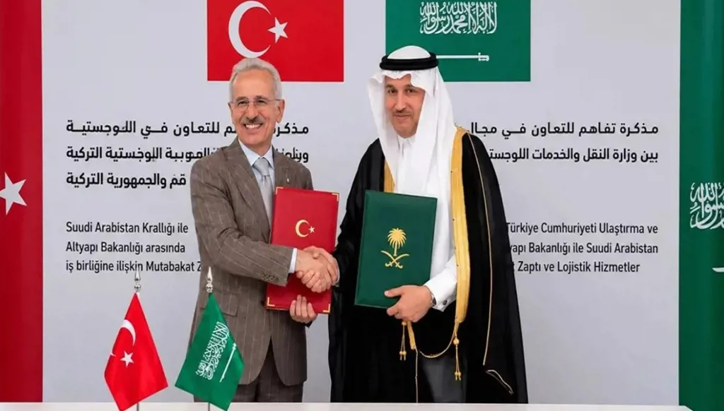 مشروع عملاق يعيد رسم خرائط التجارة في الشرق الأوسط
سكة حديد تعبر أربع دول.. وممر جديد ينافس هرمز وباب المندب