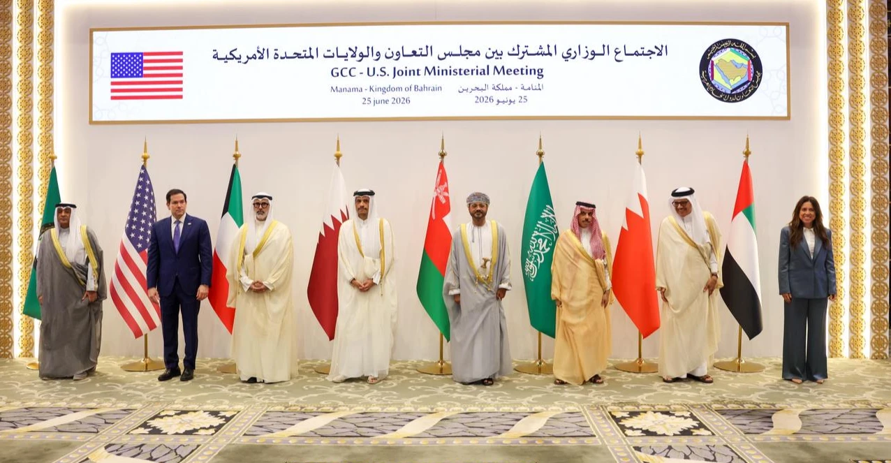 واشنطن والخليج يوجهان رسالة حازمة للعراق وإيران:
دعم لحصر السلاح وإدانة هجمات الفصائل