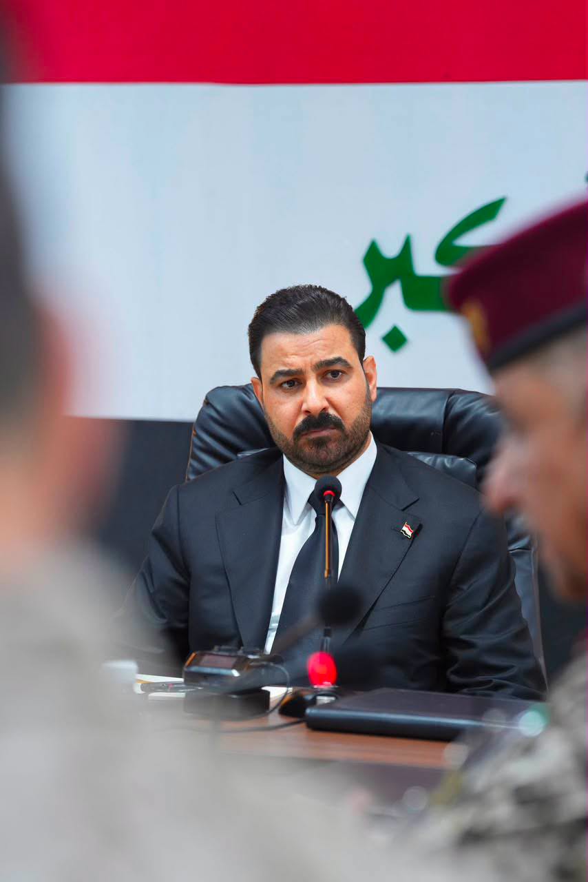 العراق يطلق مسارا مزدوجا: حصر السلاح ومكافحة الفساد
الجمع بين الملفين يمثل تحولاً مهماً في فلسفة إدارة الدولة