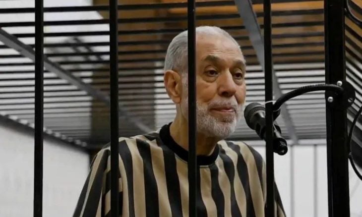 حسون أمام القضاء السوري..
اتهامات بتمويل ميليشيات وتوفير الغطاء الديني لجرائم النظام السابق
