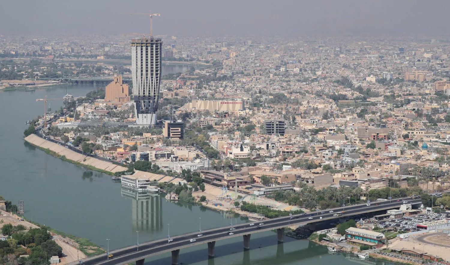 أخيراً وصل الرد..
عراقيون يرحبون بالضربات السعودية ويطالبون بن سلمان بدور أكبر في إنقاذ العراق